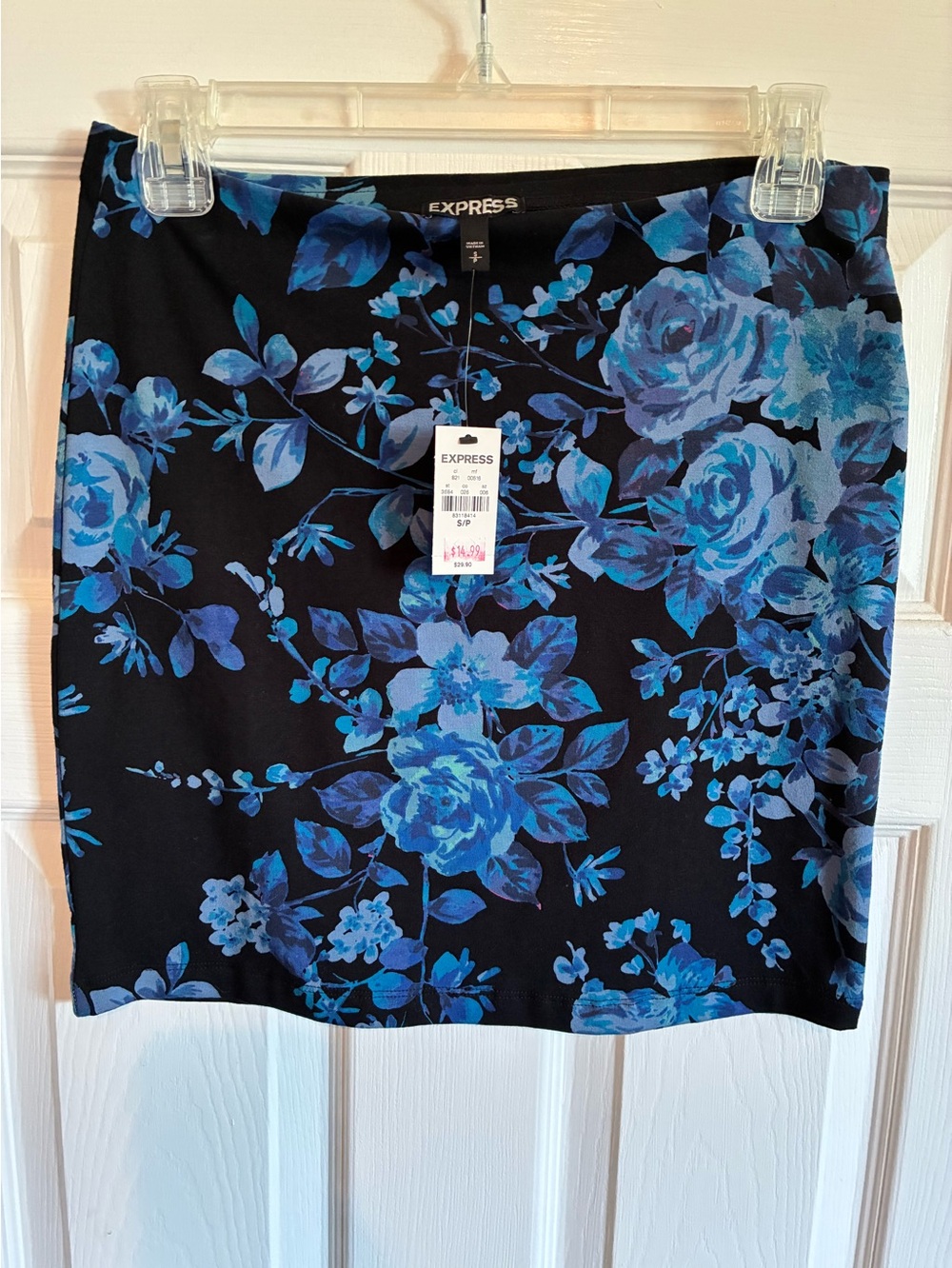 EXPRESS Floral mini skirt